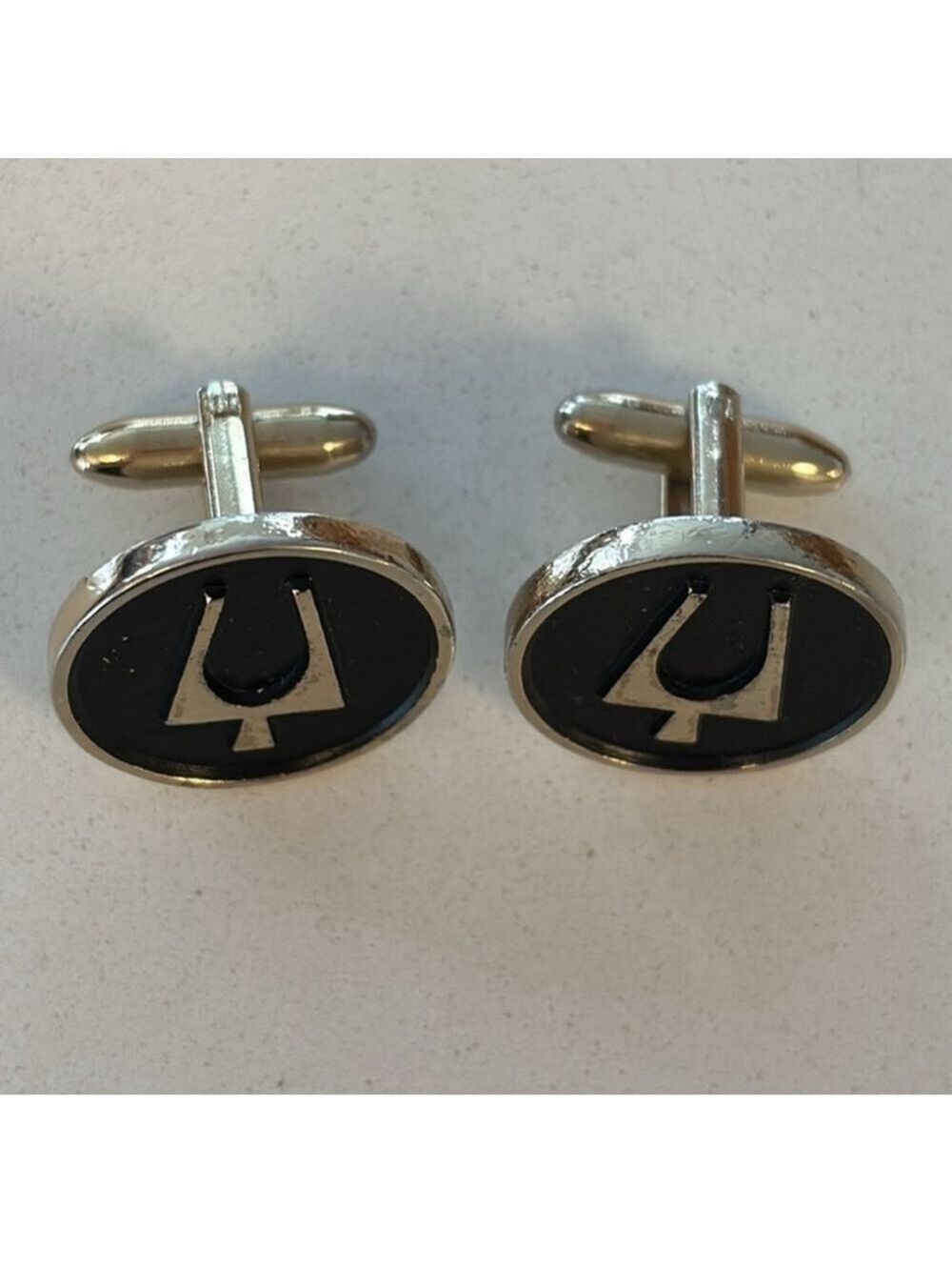 VINTAGE HICKOK CANADA cufflinks silver tone black inlay tuning fork 1" diameter